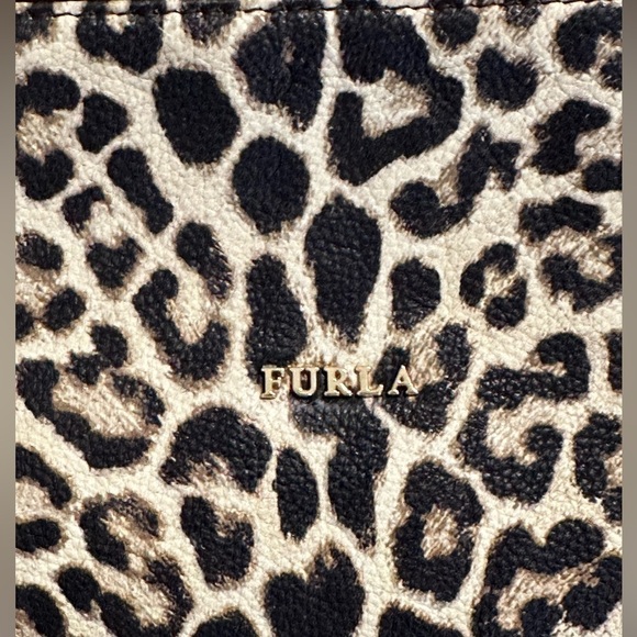 Furla made in Italy, Leather Cheetah Print Crossbody/ Shoulder Bag, Adj straps - Picture 2 of 15